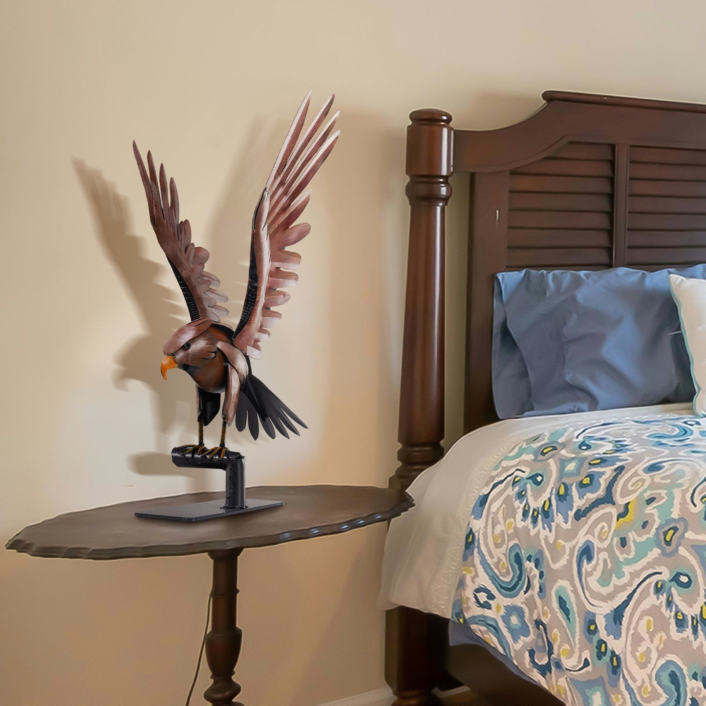 SunBlogs Art Metal Flying Eagle Statue & Sculpture Decor